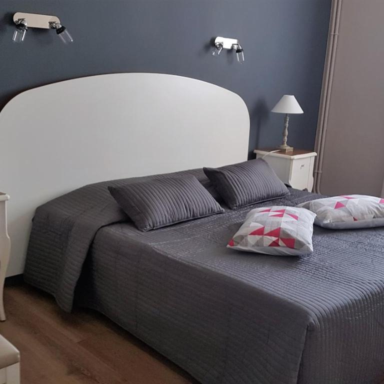 Le Castelet des Alpilles - Chambre Double Standard avec Baignoire - 1