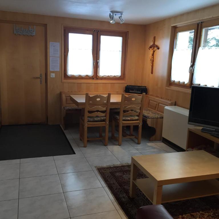 Chalet Fridi - Apartment mit Blick auf die Berge - 12