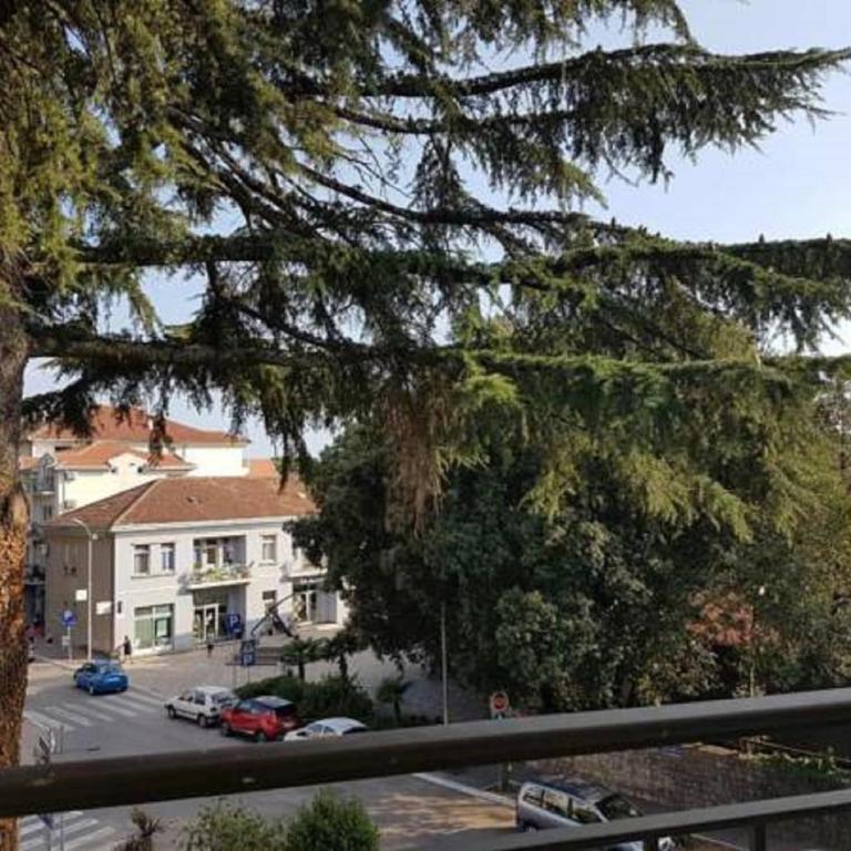 Bright Central Apartman - Two-Bedroom Apartment - 21