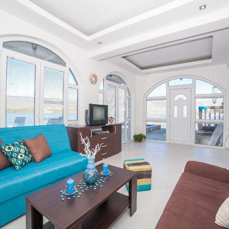 Apartments Elena - Komfor Apartman s Jednom Spavaćom Sobom i Pogledom na More - 1