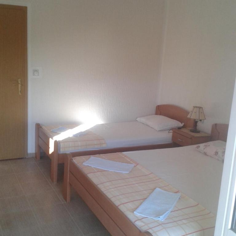 Guesthouse Lautasevic - Apartment - 10