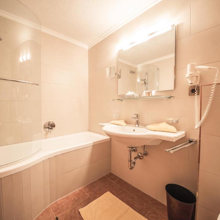 Hotel Kristall - Doppelzimmer - 27