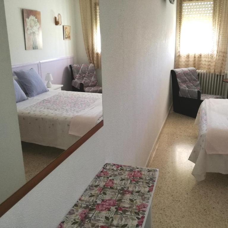 Hostal Los Pinares - Habitación Doble - 1 o 2 camas - 7