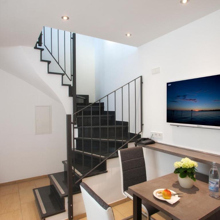 Ebner - Boutique-Hotel & Konditorei - Junior Suite - 2