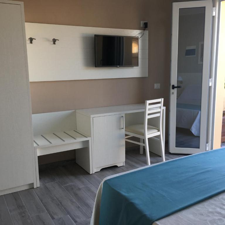 Le Anfore Hotel - Lampedusa - Camera Matrimoniale con Vista Mare - 3