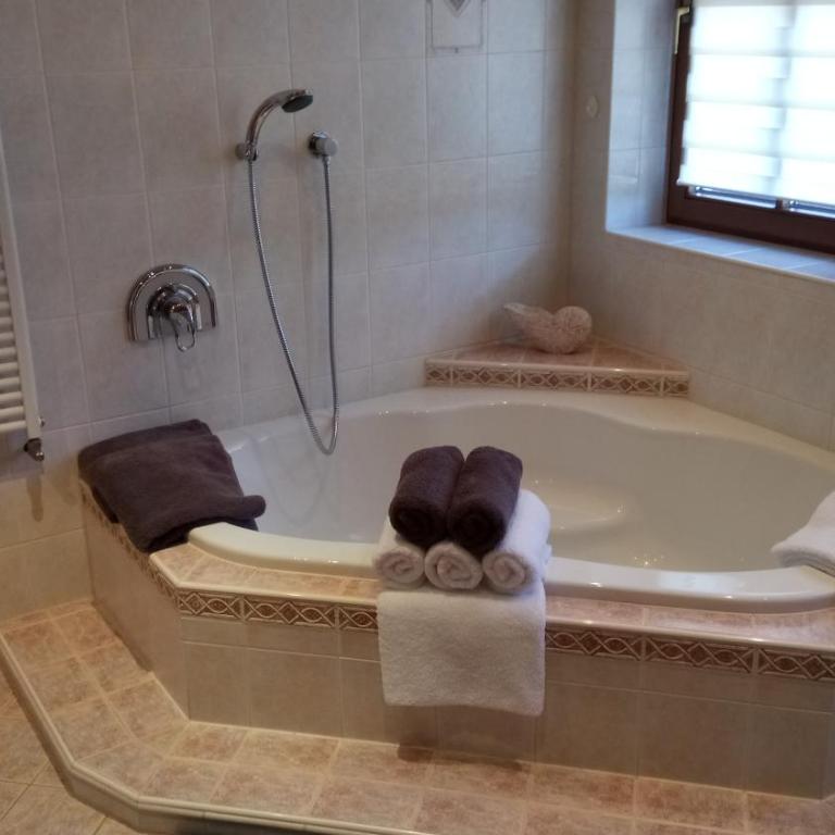 evashome - Apartment mit 2 Schlafzimmern und Balkon - 26