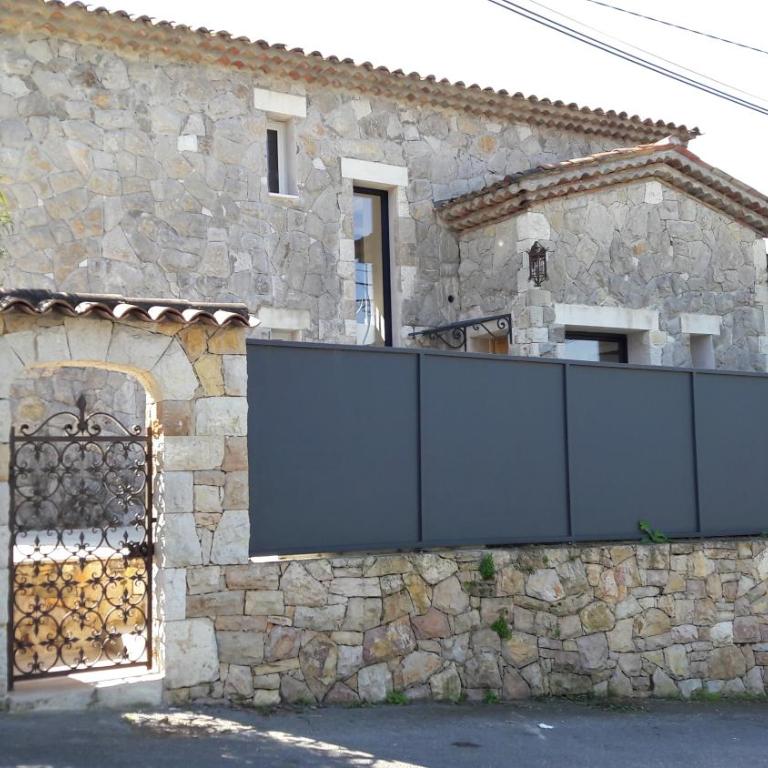 Mougins Mas lumineux vue sur le village - Villa 3 Chambres - 33