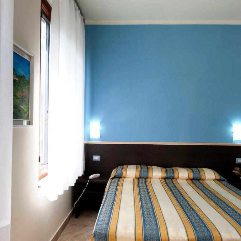 Hotel Moderno - Camera Matrimoniale/Doppia con Letti Singoli - 10