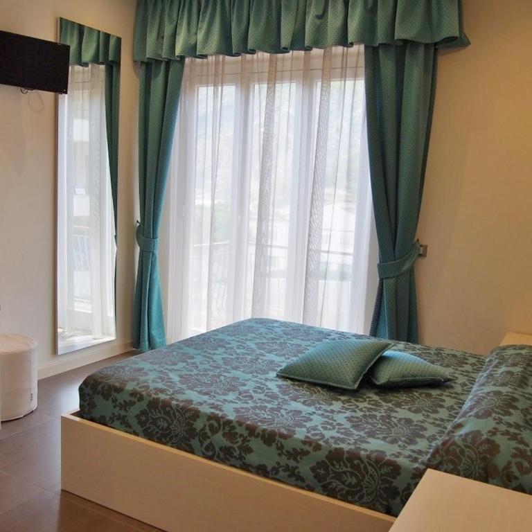 Endro's Rooms - Camera Matrimoniale con Balcone - 4