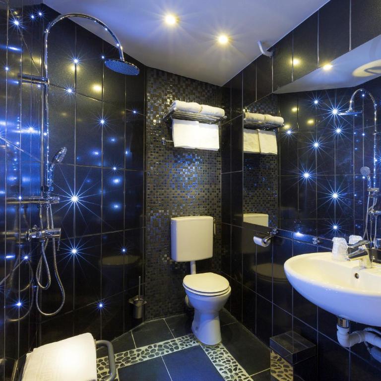 Hôtel Du Brésil - Chambre Double - Accessible aux Personnes à Mobilité Réduite - Rez-de-Chaussée - 3