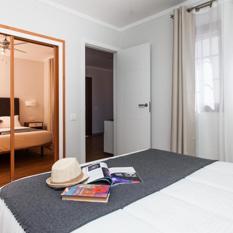 Apartamentos Villa Florida - Two-Bedroom Superior Apartment with Terrace - 7
