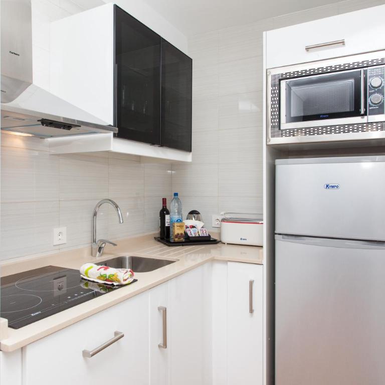 Apartamentos Villa Florida - Two-Bedroom Superior Apartment with Terrace - 2