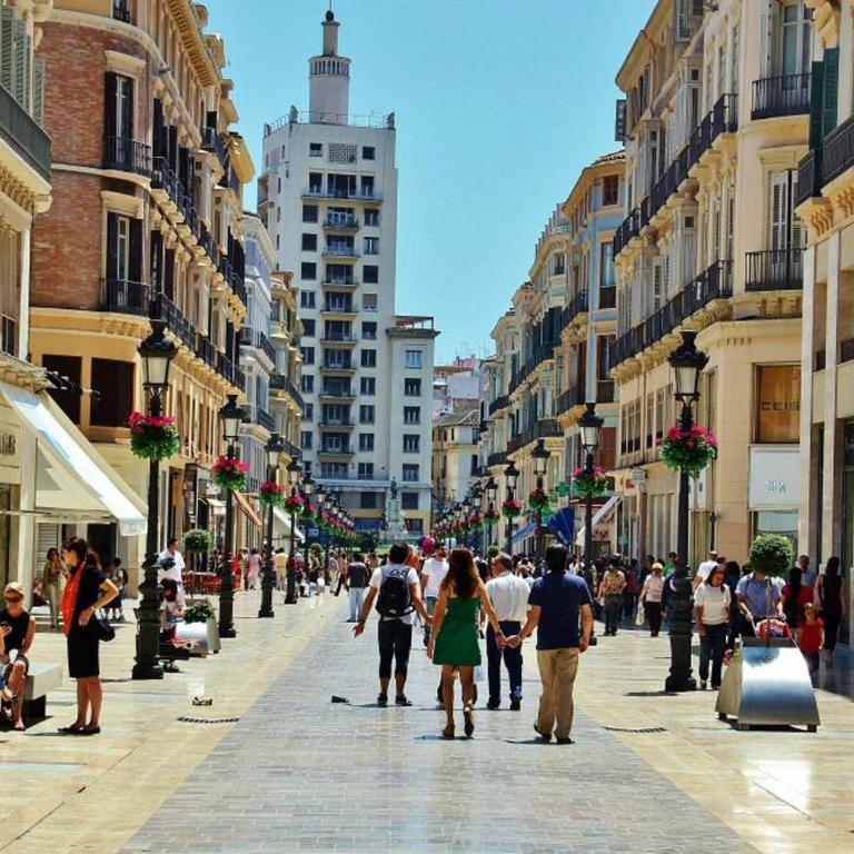 Piso Plaza de las Flores - Two-Bedroom Apartment - 22