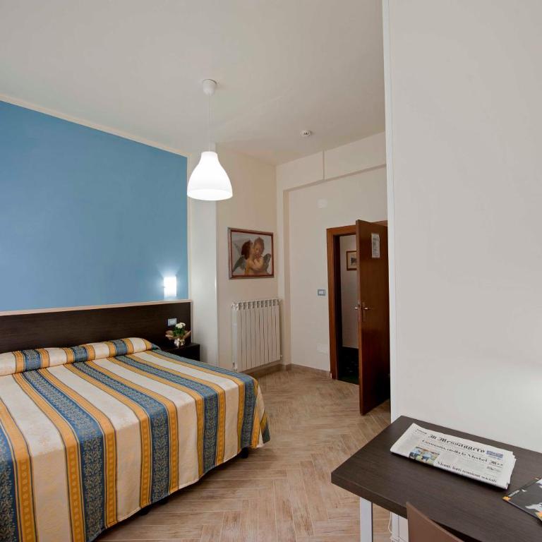 Hotel Moderno - Camera Matrimoniale/Doppia con Letti Singoli - 13