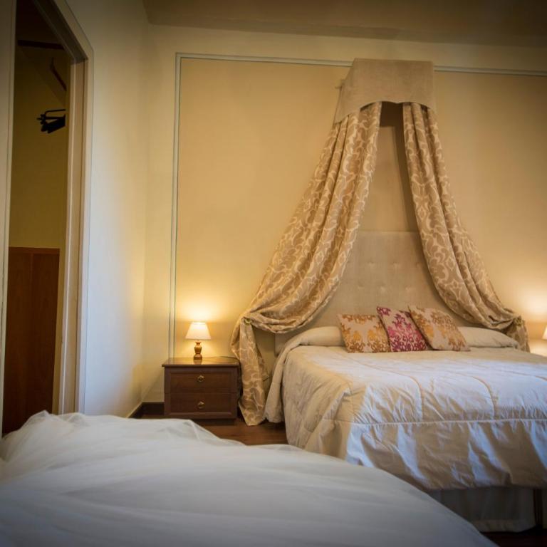 B&B Pantaneto - Palazzo Bulgarini - Camera Quintupla - 1