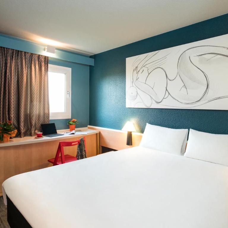 ibis Antibes Sophia-Antipolis - Chambre Standard avec 1 Lit Double et 1 Lit Simple - 5