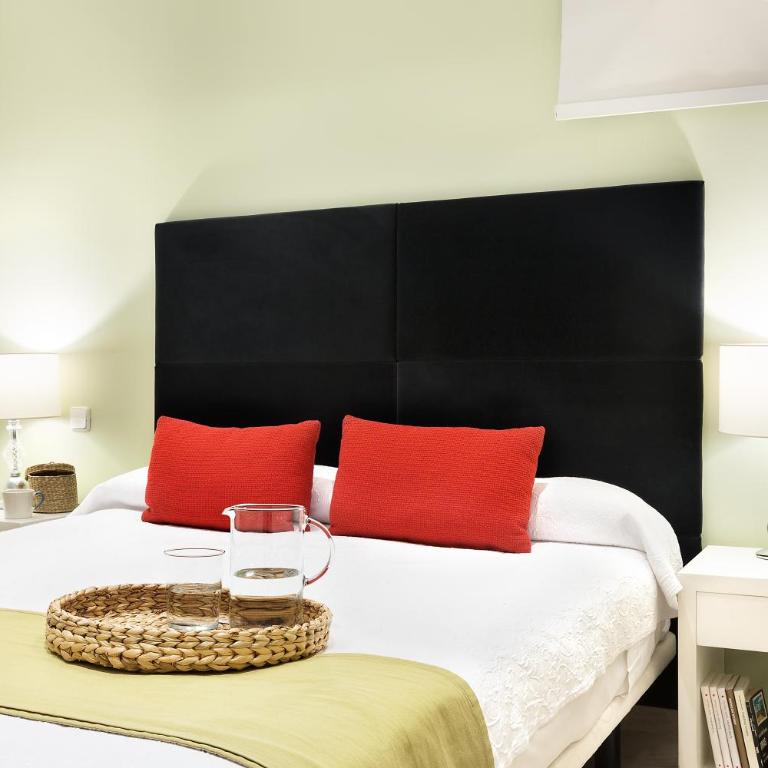 Carretas Apartments - Two-Bedroom Apartment (5 Adults) - 9