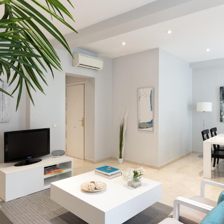 Carretas Apartments - Two-Bedroom Apartment (5 Adults) - 16