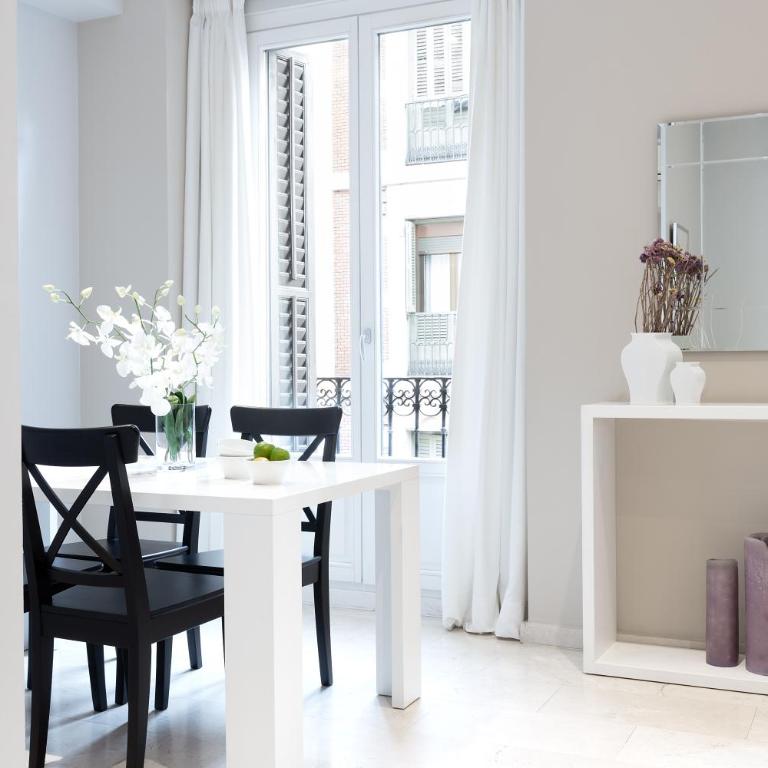 Carretas Apartments - Two-Bedroom Apartment (5 Adults) - 18