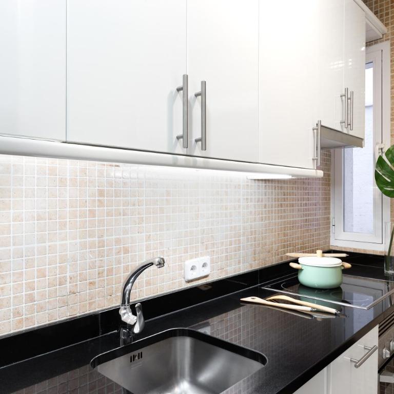 Carretas Apartments - Two-Bedroom Apartment (4 Adults) - 2