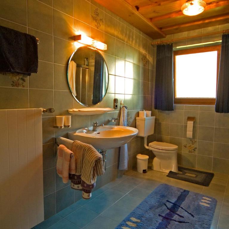 Gästehaus Rosi - Dreibettzimmer - 2