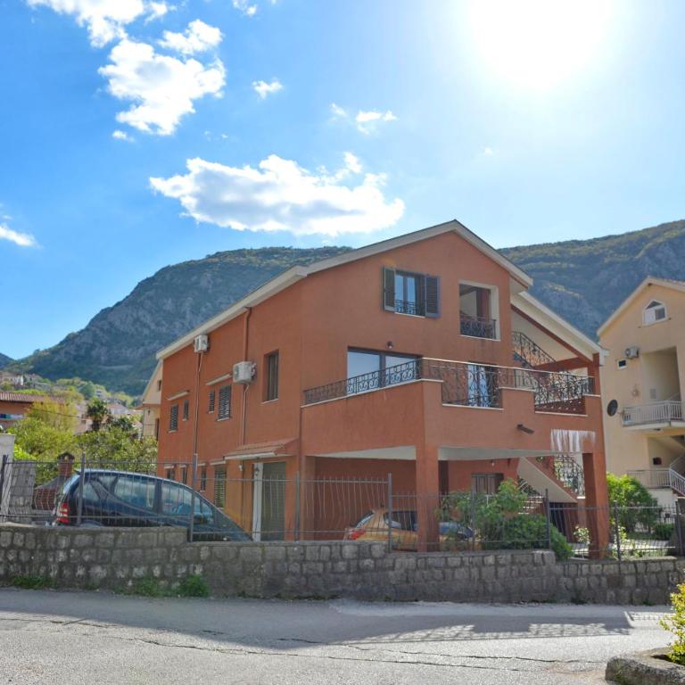 Apartment Damjan - Apartment with Mountain View - 23