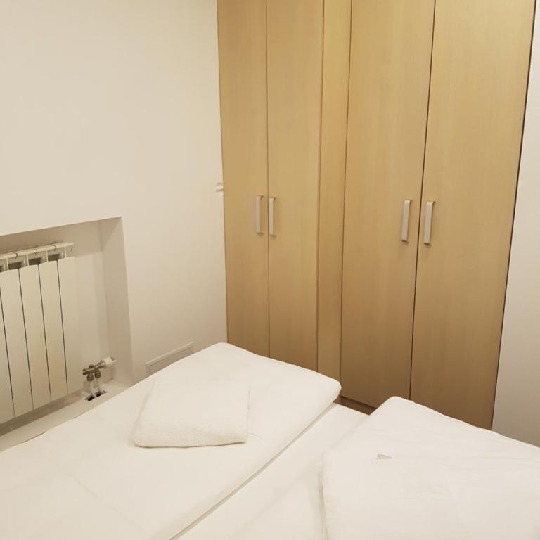 Sarajevo Apartments Casa United - Apartman sa 1 Spavaćom Sobom i Sofom na Izvlačenje - Polu-suteren - 1