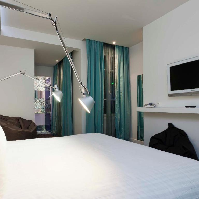 Color Design Hotel - Chambre Deluxe Double ou Lits Jumeaux - 3