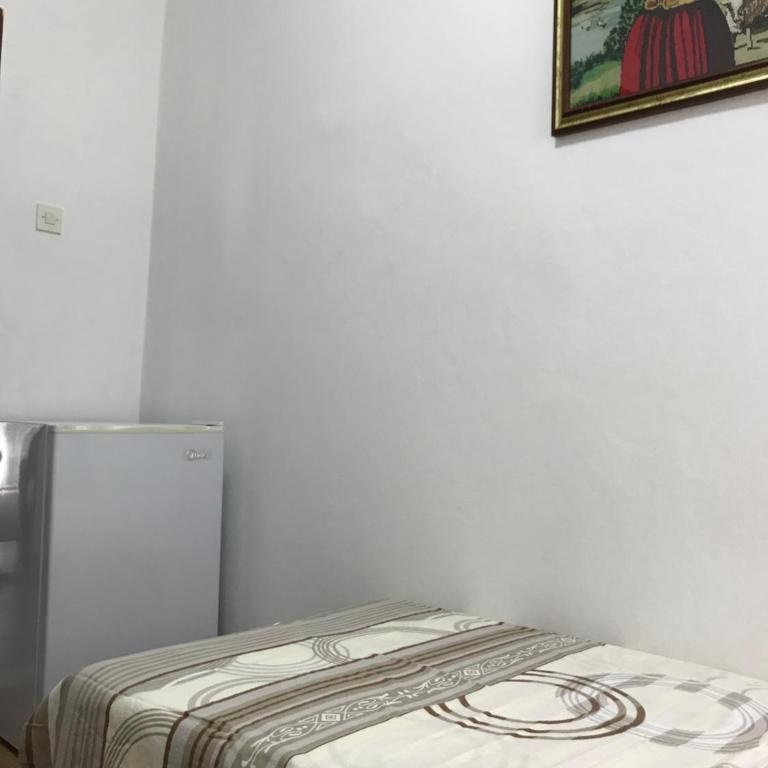 Apartments Pavićević - Twin Room with Shared Bathroom - 6