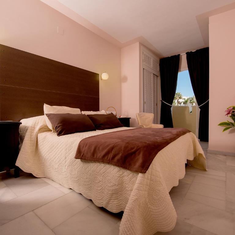Puerto Marina Beach & Golf - Apartamento con vistas al mar - 2