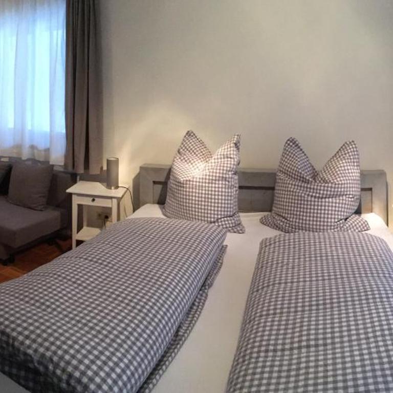 Ferienwohnungen Wies - Apartment mit Balkon - 2
