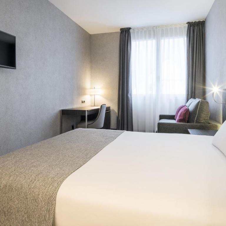 Ilunion Bel-Art - Triple Room - 1