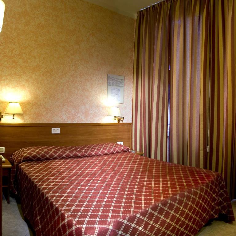 Hotel Delle Muse - Camera Economy Matrimoniale/Doppia con Letti Singoli - 4