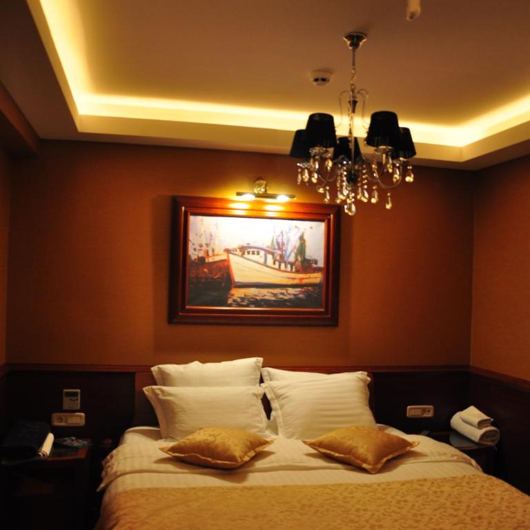 Luxury Sea Residence by Kristina - Deluxe Double Room with Balcony - 18