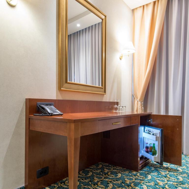 Hotel Mellain - Deluks Dvokrevetna Soba sa Zasebnim Krevetima - 4
