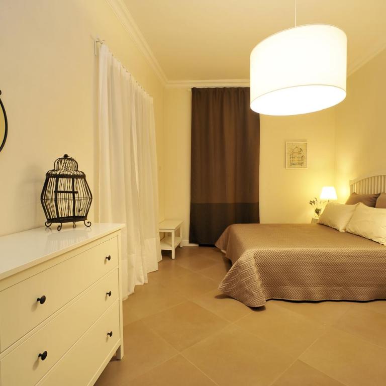 A Due Passi B&B - Camera Tripla con Bagno Privato - 2