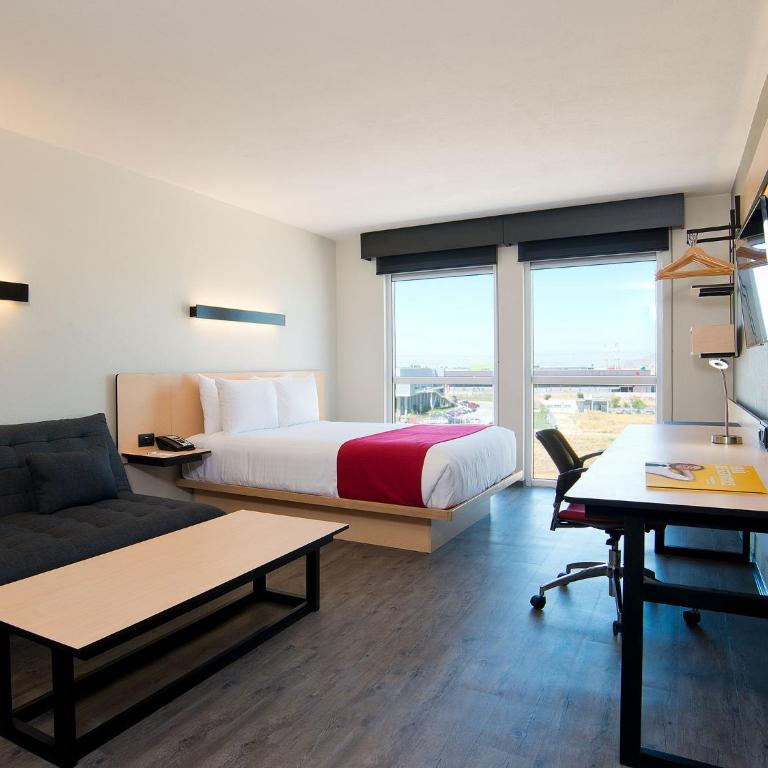 City Express by Marriott Santiago Aeropuerto - Habitación Doble Superior con sofá cama - 2