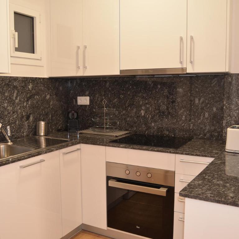 ApartSuits Tarragona Rambla Nova 24 - Apartamento con balcón - 18