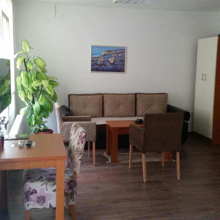 Pansion Centar - Porodična Soba - 6