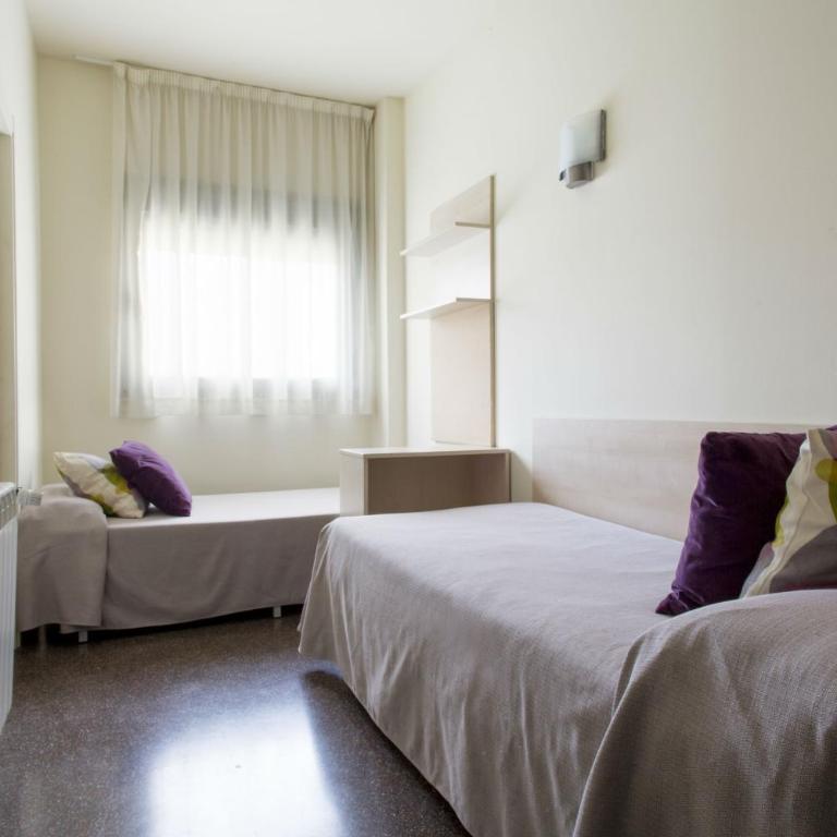 Residencia Universitaria Resa Los Abedules - Habitación cuádruple - 2