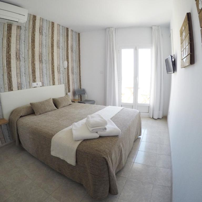 Hostal del Mar - Habitación Doble Superior con vistas al mar - 1 o 2 camas - 3
