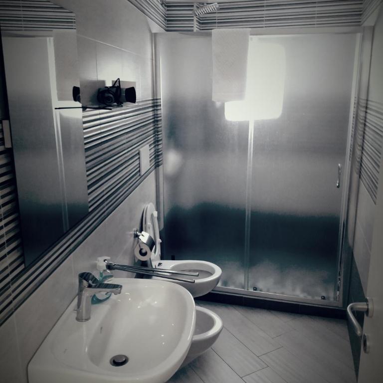 Suite Contè Fiore Sanita' - Appartamento con 2 Camere da Letto - 22