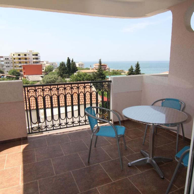 Villa Beba - Studio with Balcony and Sea View (2 Adults) - 7