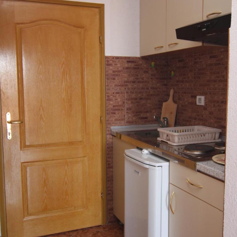 Villa Beba - Studio with Balcony and Sea View (2 Adults) - 10