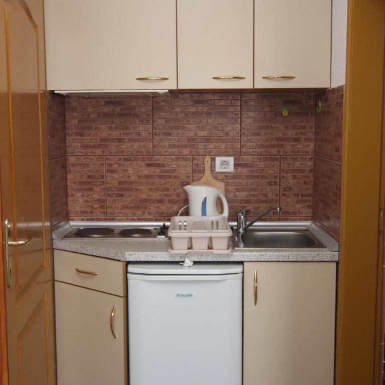 Villa Beba - Studio with Balcony and Sea View (3 Adults) - 9