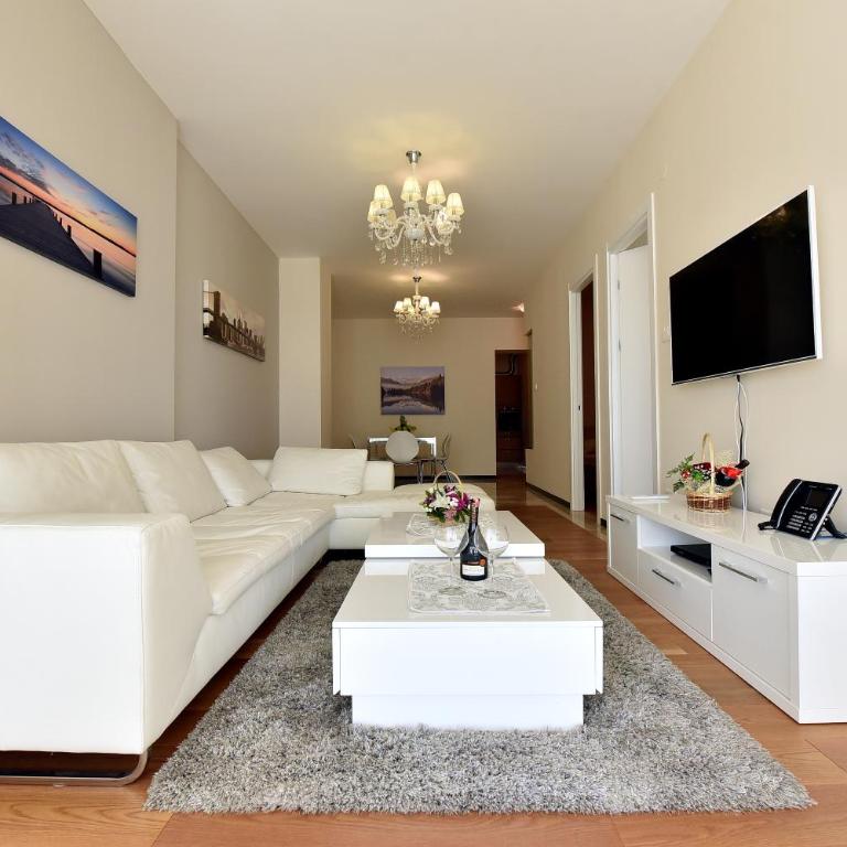 Luxury Apartments Mia - Porodični Apartman sa 2 Spavaće Sobe, Terasom i Pogledom na More - 4