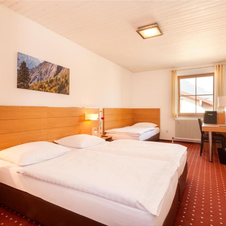 Hotel.Pension.Golingen - Dreibettzimmer - 3