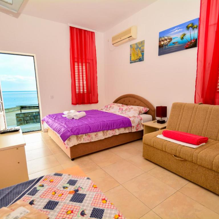 Apartments Kristina Jaz Budva - Studio Apartment with Sea View - 1