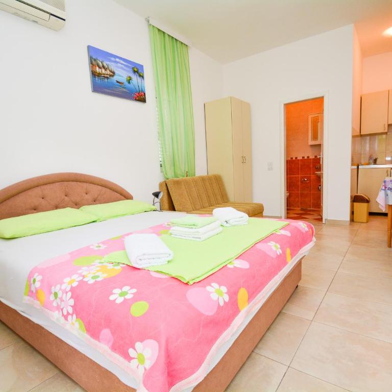 Apartments Kristina Jaz Budva - Studio Apartment - 2