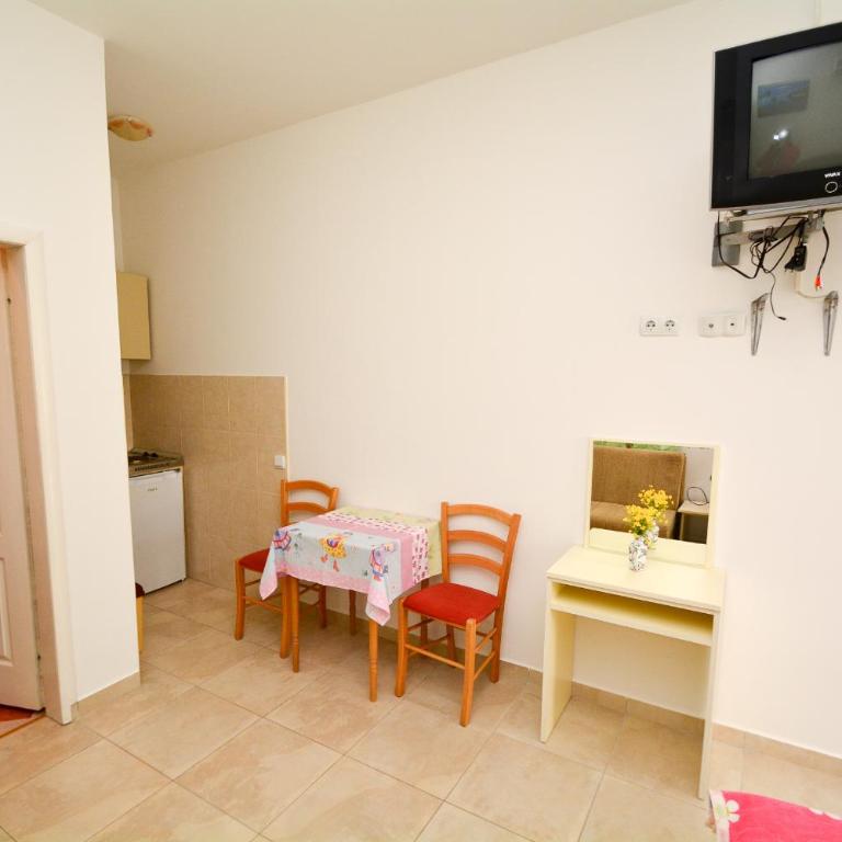 Apartments Kristina Jaz Budva - Studio Apartment - 3